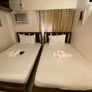 E Relaxed Haven Transient House Guest house Pasay