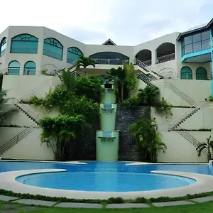 3* Resort Bohol Plaza And Restaurant